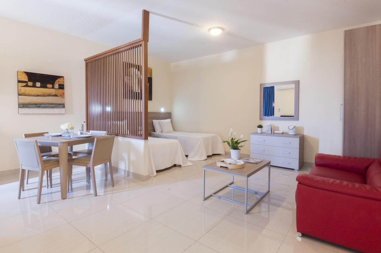 Blubay Suites By St Hotels Gzira Exteriör bild
